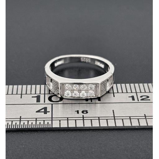 905525 Ruler.jpg