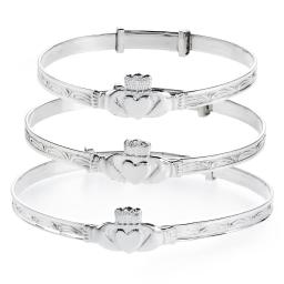 907571 Trio.jpg